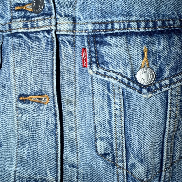 Levi's Light Blue Denim Jacket - Picture 4 of 7